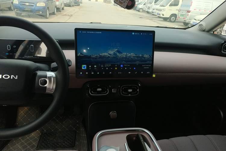 Used AION UT 2025 330 Starlight Edition