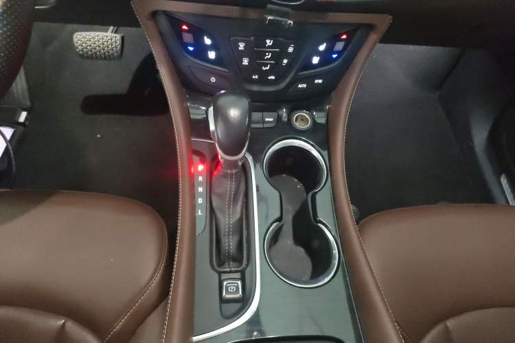 Used Buick Envision 2019 28T Four-Wheel Drive Luxury Version China V Standard
