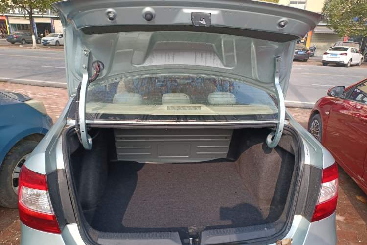 Used Skoda Rapid 2013 1.6L Automatic Preferred Model
