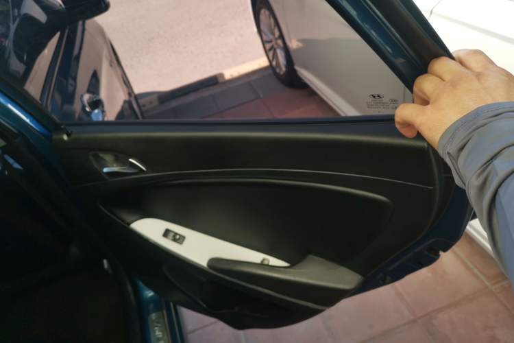 Used Hyundai Verna Ray 2014 1.6L Automatic TOP