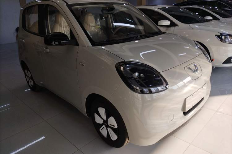 Used Wuling Hongguang MINIEV 2025 Four-Door Version Advanced Edition
