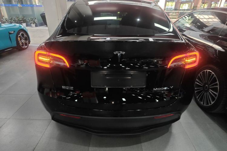 Used Tesla Model Y 2021 Standard Range Rear-Wheel Drive Version