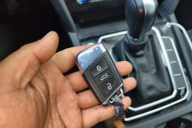 Used Volkswagen Magotan 2021 330TSI DSG 30th Anniversary Edition
