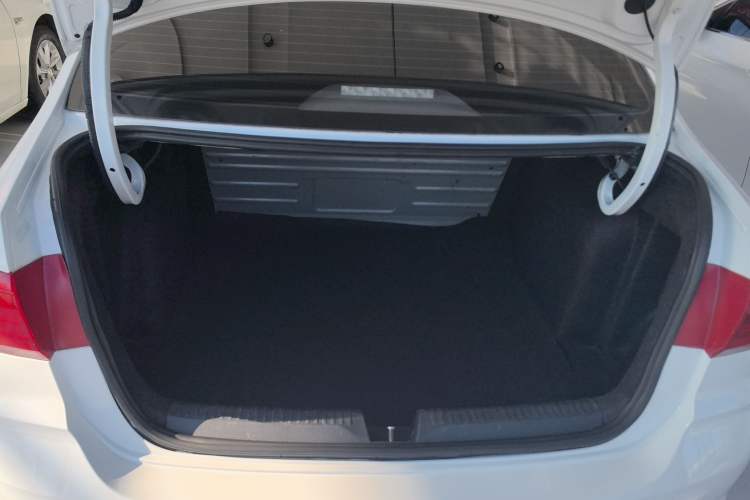 Used Volkswagen Santana 2019 1.5L Manual Fashion Edition China VI Standard