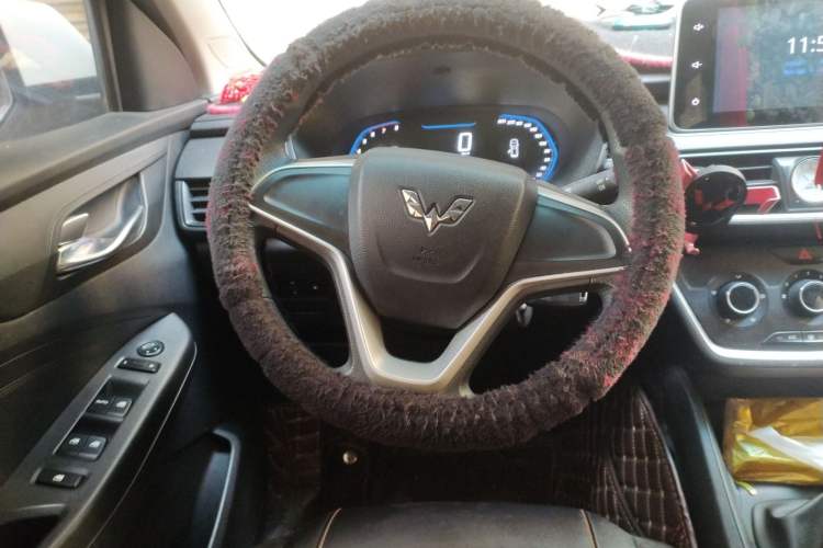 Used Wuling Hongguang S3 2018 1.5L Manual Comfort Model China V Standard
