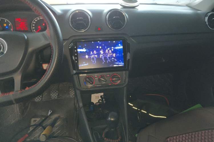 Used Volkswagen Jetta 2017 1.4L Manual Fashion Edition
