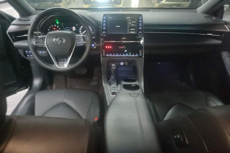 Used Toyota Avalon 2019 2.0L Luxury Edition China VI Standard
