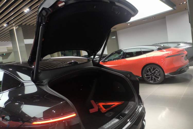 Used Avatr 06 2025 Ultra Pure Electric Edition