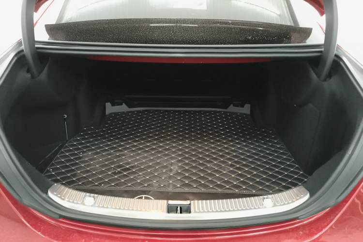 Used Mercedes-Benz E-Class 2019 Restyled E 300 L Sport Luxury Edition