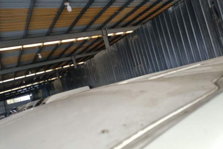 Used SAIC MAXUS Xintu V80 2023 2.0T Manual Classic Aoyuntong Short Wheelbase Ultra-Low Roof 5/6-Seater
