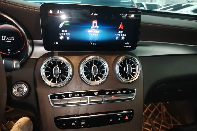 Used Mercedes-Benz GLC 2021 GLC 260 L 4MATIC Luxury Model
