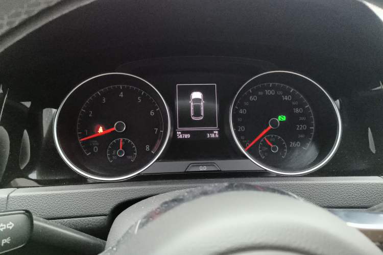 Used Volkswagen Golf 2016 1.4TSI Automatic R-Line