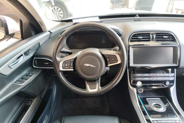 Used Jaguar XEL 2019 2.0T 200 PS Deluxe Edition