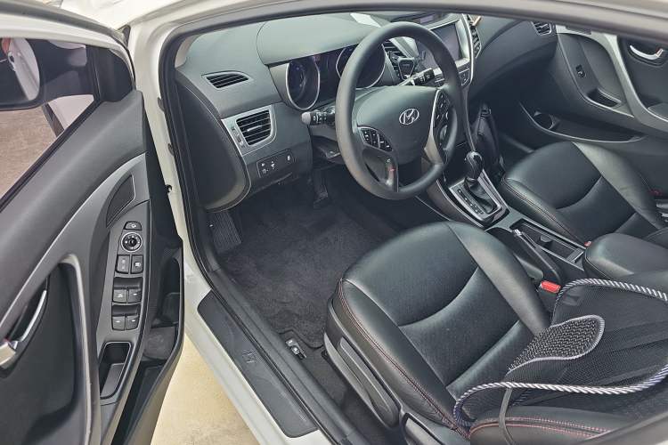 Used Hyundai Elantra 2016 1.6L Automatic Prestige Edition
