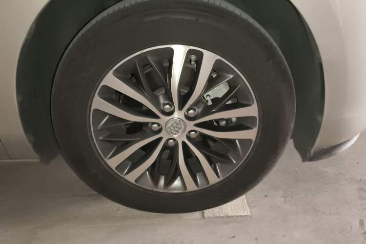 Used Buick GL8 2018 ES 28T Luxury Model China VI Standard
