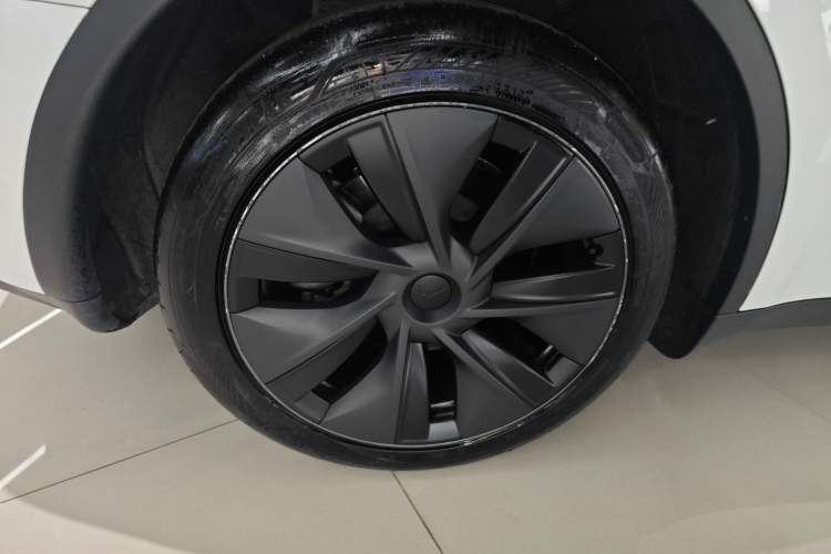 Used Tesla Model Y 2024 Rear-Wheel-Drive Version
