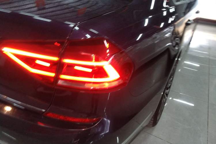 Used Volkswagen Passat 2016 380TSI DSG Ultimate Edition
