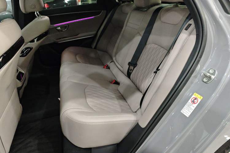 Used BYD Han 2025 EV with 701 km of Laser Radar-Enabled Intelligent Driving