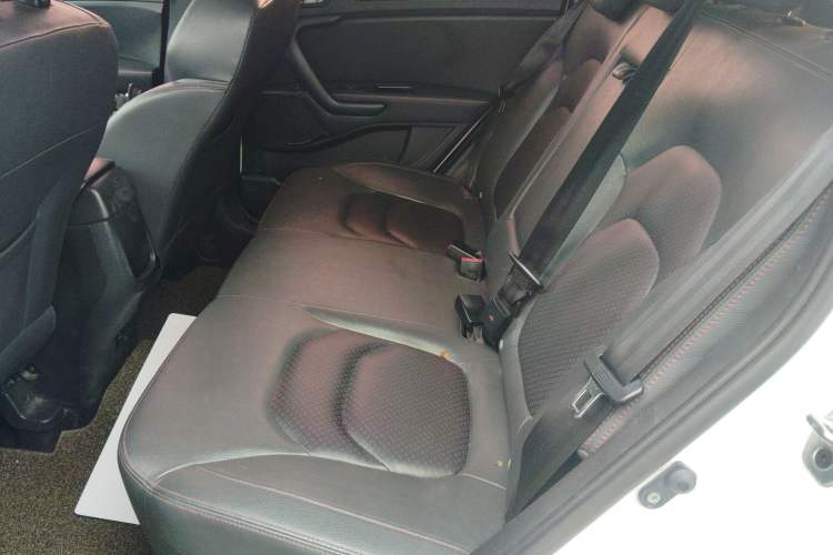 Used  Refine S3 2018 Custom Edition 1.5L Manual Luxury Model
