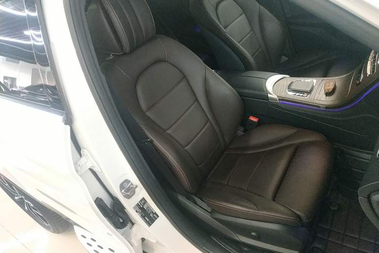 Used Mercedes-Benz GLC 2020 GLC 300 L 4MATIC Dynamic Edition
