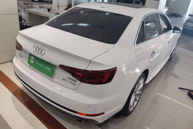 Used Audi A4L 2018 30th Anniversary Edition 40 TFSI Fashion Model
