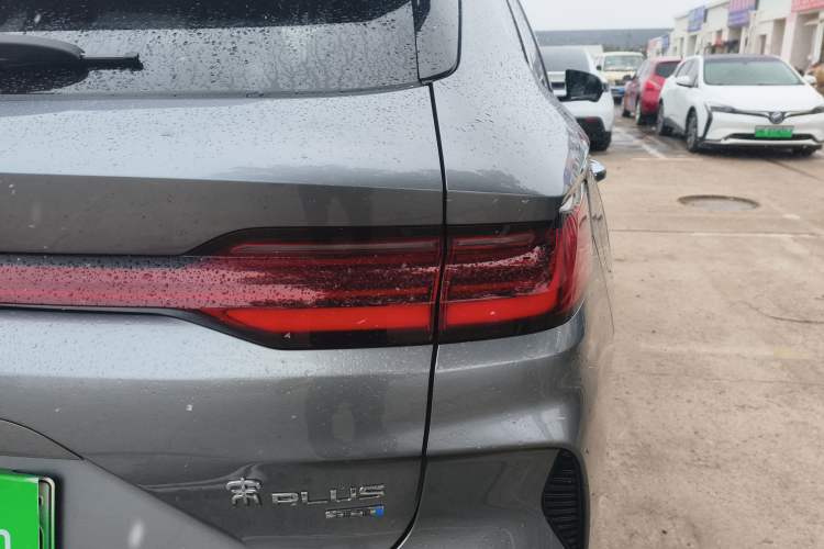 Used BYD Song PLUS New Energy 2025 EV Intelligent Driving Version 520km Premium Model
