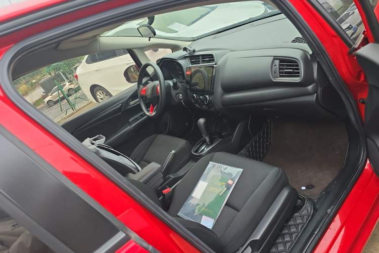 Used Honda Fit 2016 1.5L LX CVT Comfort Model
