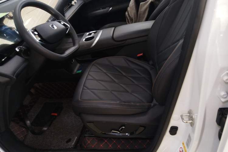 Used Changan CS75 PLUS 2025 4th Generation 1.5T New Blue Whale Smart Luxury Edition
