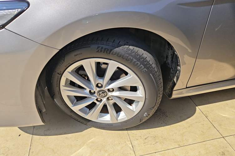 Used Toyota Camry 2021 2.0G Luxury Edition
