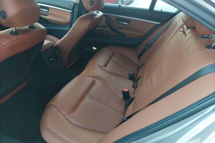 Used BMW 3 Series 2016 320Li Luxury Design Package
