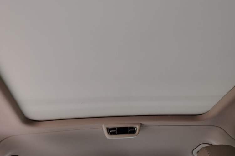 Used Mercedes-Benz V-Class 2018 V 260 Prestige Edition China VI
