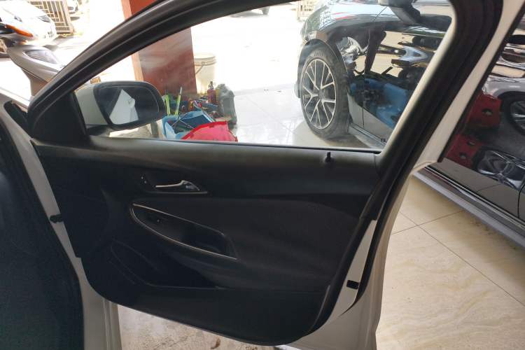 Used Chevrolet Cruze 2015 1.5L Manual Elite Edition
