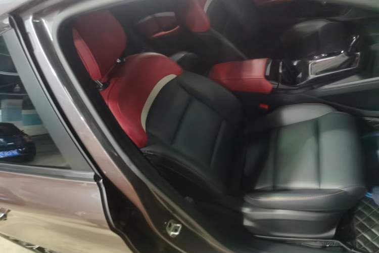 Used MG 5 2022 180 DVVT CVT Youth Luxury Edition
