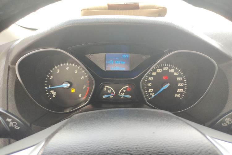 Used Ford Focus 2012 Sedan 1.6L Manual Fashion Edition