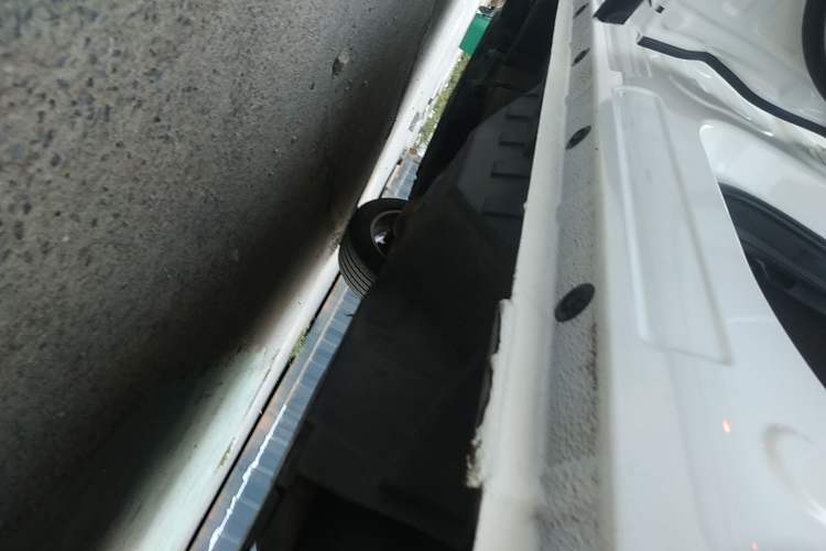 Used Wey VV5 2019 1.5T Two-Wheel Drive Color Pioneer
