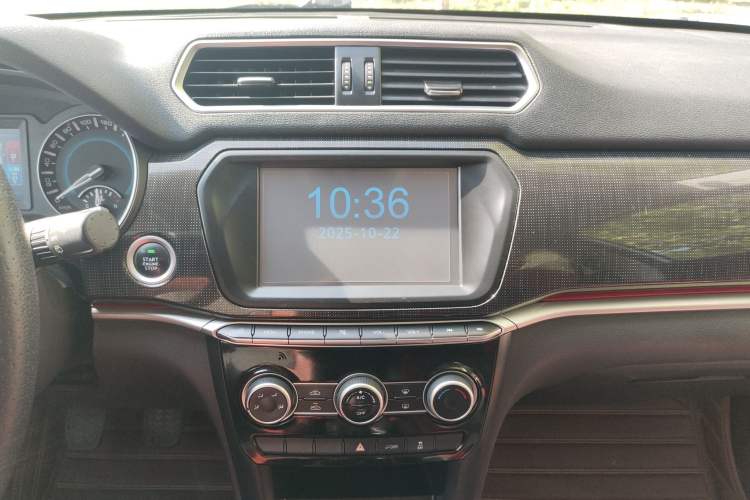 Used Haval H2 2017 Blue Label 1.5T Manual Two-Wheel Drive Elite Model
