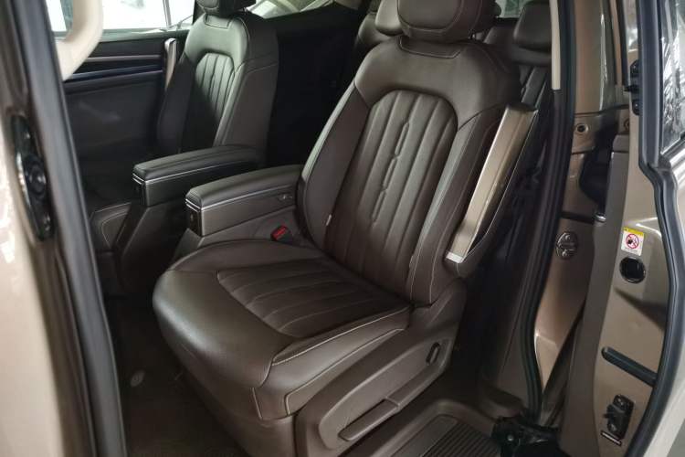 Used Volkswagen Viloran 2020 330TSI Luxury Edition
