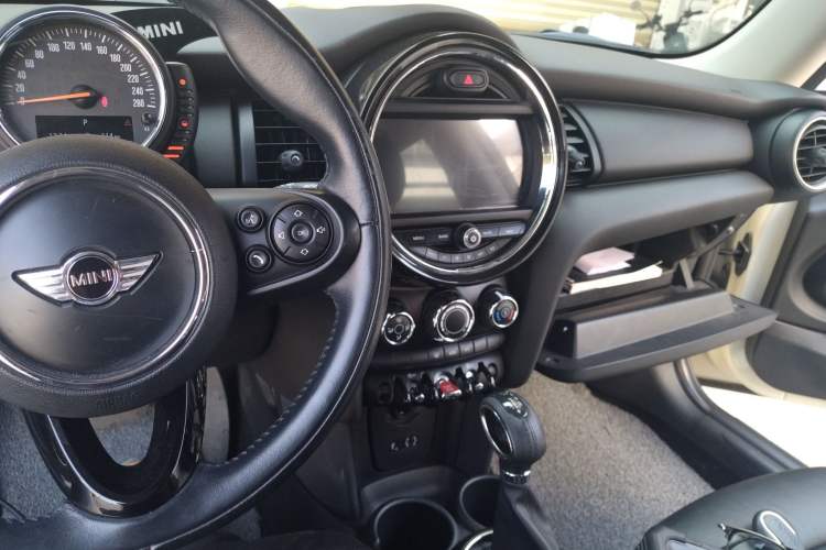 Used  MINI 2014 1.2T ONE+
