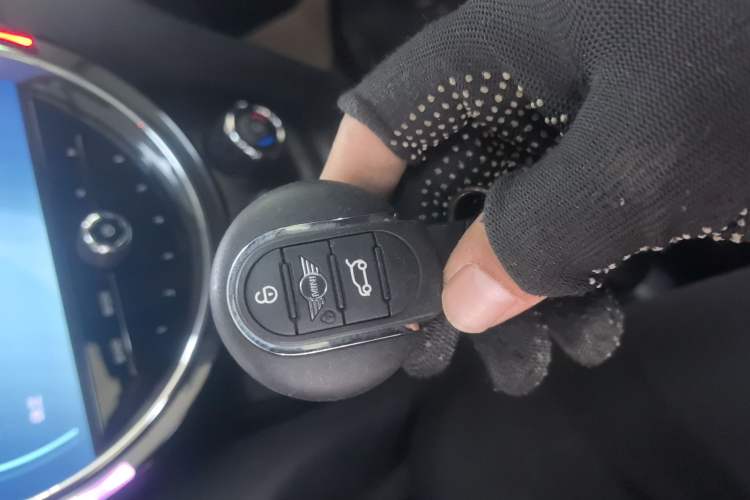 Used MINI MINI 2023 1.5T ONE