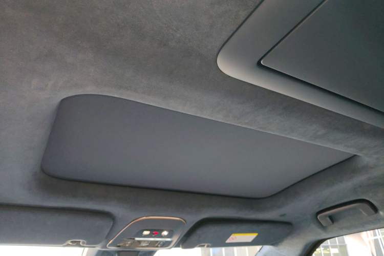 Used Zeekr 009 2022 WE Edition
