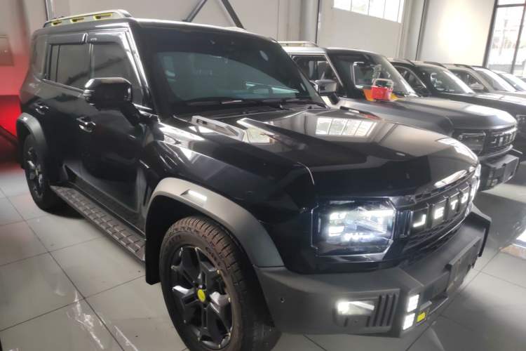 Used JETOUR Traveler 2023 2.0T All-Wheel Drive CrossPRO+
