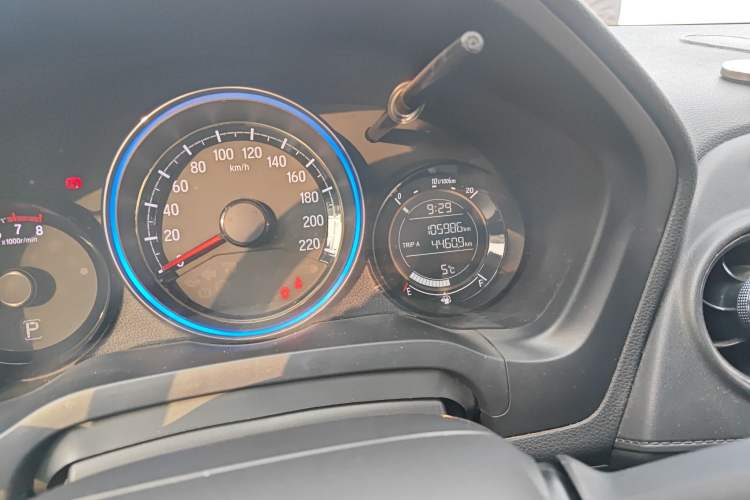 Used Honda XR-V 2015 1.8L EXi CVT Comfort Version