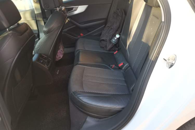 Used Audi A4L 2018 30th Anniversary Edition 40 TFSI Sport Edition