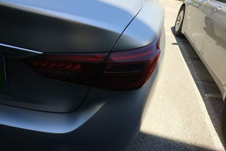 Used Infiniti Q50L 2018 2.0T Enjoyment Version China VI Standard
