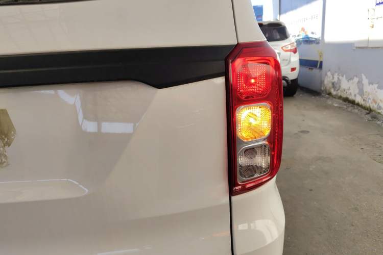 Used Wuling Hongguang 2021 1.5L Revised S Base Version Hydraulic Power Steering LAR
