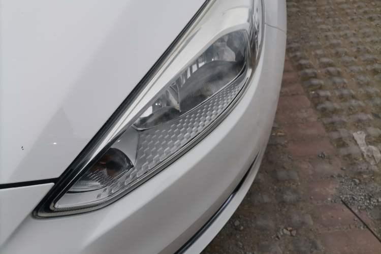 Used Ford Focus 2015 Hatchback 1.6L Automatic Fashion Edition
