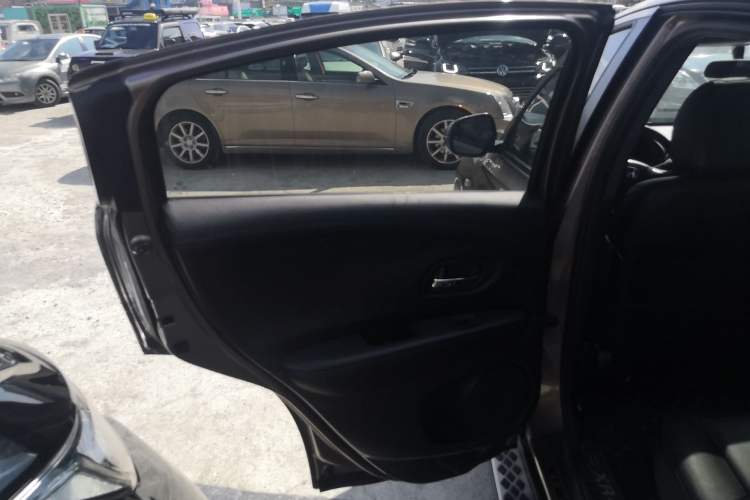 Used Honda XR-V 2017 1.8L EXi CVT Comfort Version
