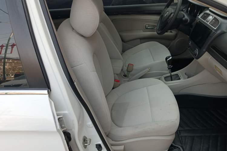 Used Dongfeng Aeolus A60 2016 1.5L Manual Luxury Version