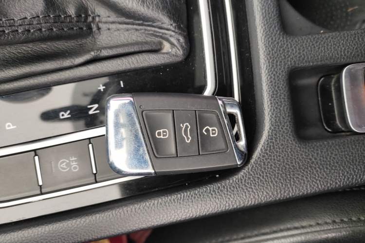 Used Volkswagen Magotan 2018 330TSI DSG Luxury Model
