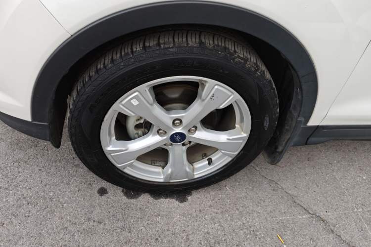 Used Ford Kuga 2017 EcoBoost 180 Two-Wheel-Drive Tiger Leap Model